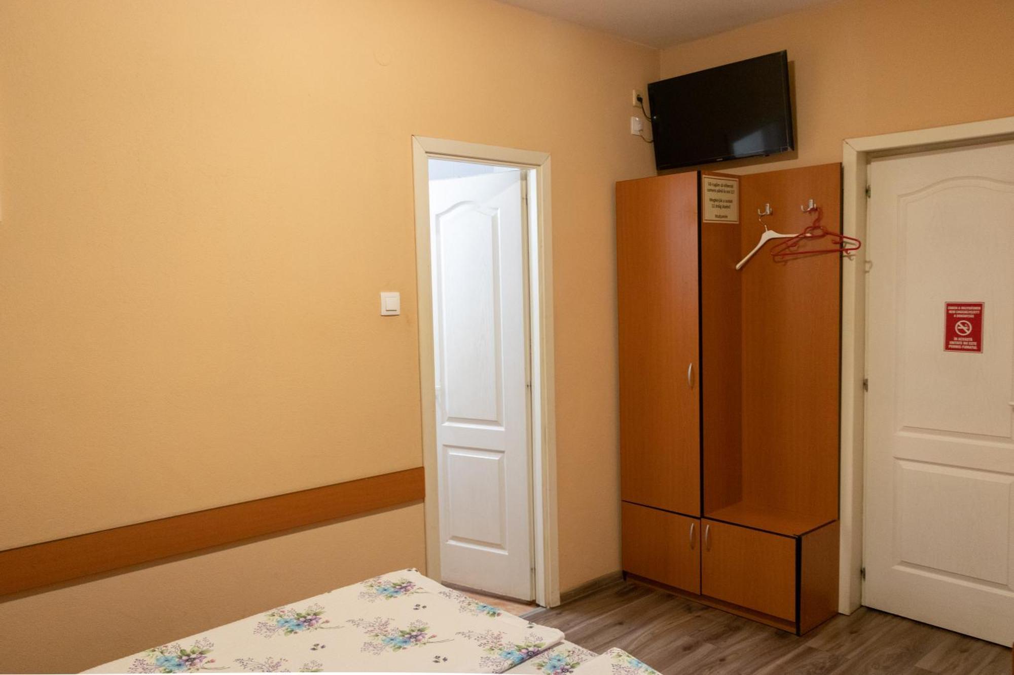 אודורהיו סקוייסק Hotel Tranzit מראה חיצוני תמונה