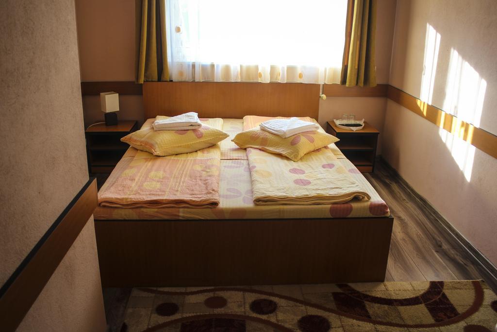 אודורהיו סקוייסק Hotel Tranzit מראה חיצוני תמונה